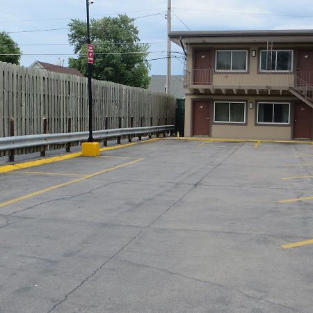 Deluxe Inn/Extended Stay - Council Bluffs Carter Lake Dış mekan fotoğraf